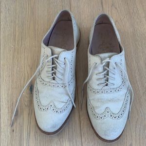 Cole haan women’s Oxford off white textured